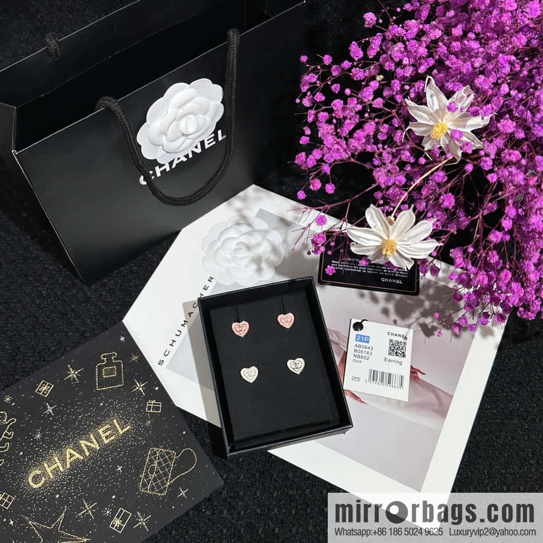 ❗️New ❗️☀️ New ☑️ Chanel c1 double love peach heart double c bead stud earrings ☀️