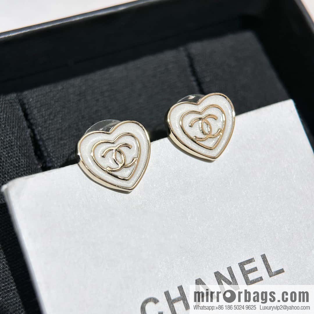 ❗️New ❗️☀️ New ☑️ Chanel c1 double love peach heart double c bead stud earrings ☀️