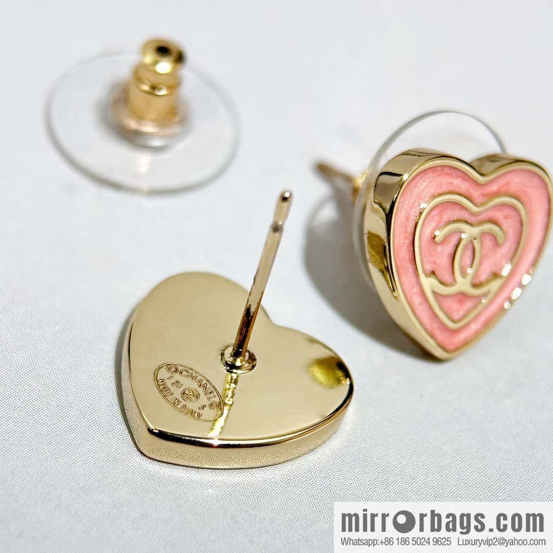❗️New ❗️☀️ New ☑️ Chanel c1 double love peach heart double c bead stud earrings ☀️