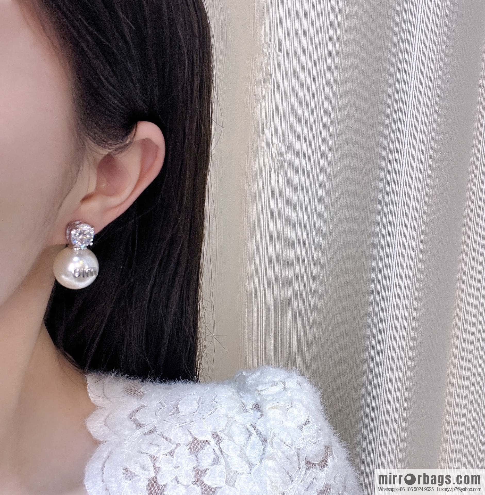 ❗️New ❗️ MIU MIU pearl stud earrings