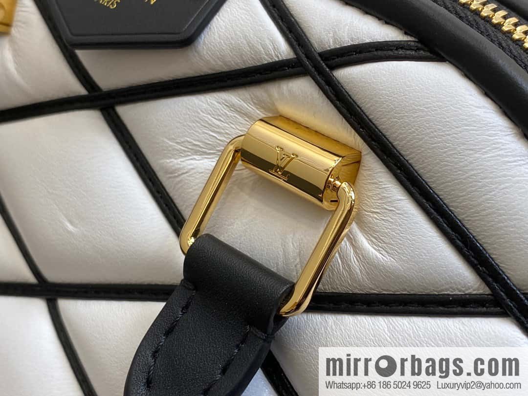 [Premium‑quality] M23666 white rhombus, full leather shell bag series Alma BB shell handbag