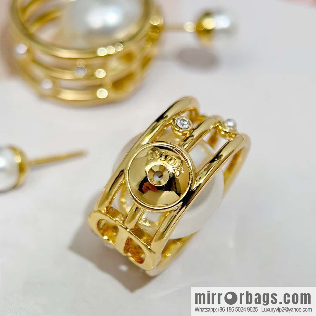 New ☑️ DIOR CD size pearl earrings stud earrings