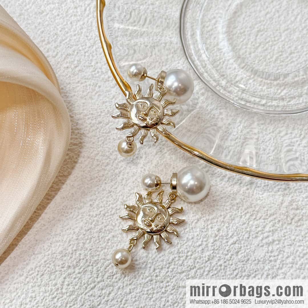 New ☑️ DIOR size pearl sun earrings stud earrings