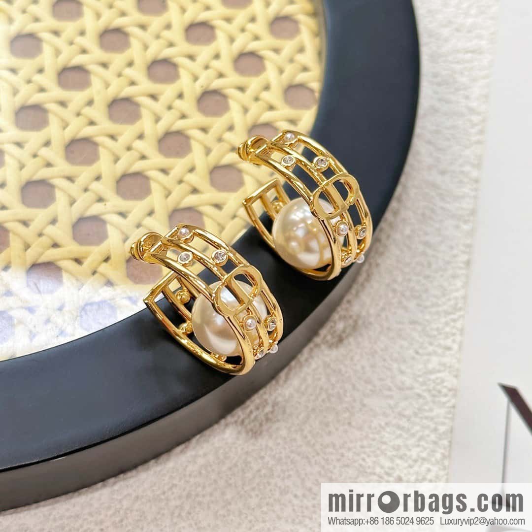 New ☑️ Dior Semicircular Pearl Earrings Earrings