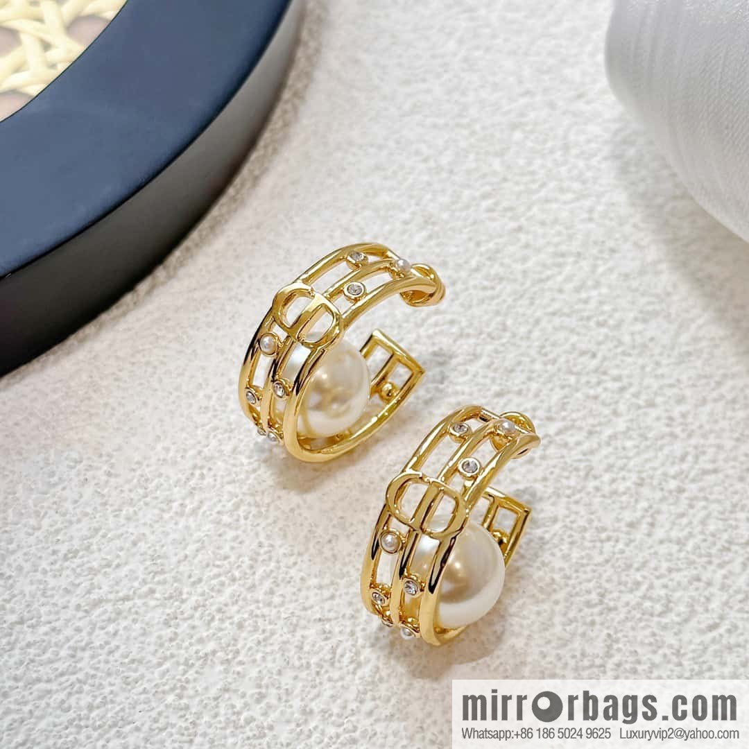 New ☑️ Dior Semicircular Pearl Earrings Earrings