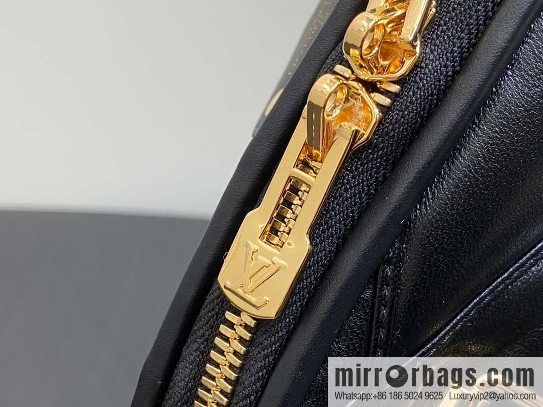 [Premium‑quality] M23666 black rhombus, full leather shell bag series Alma BB shell handbag