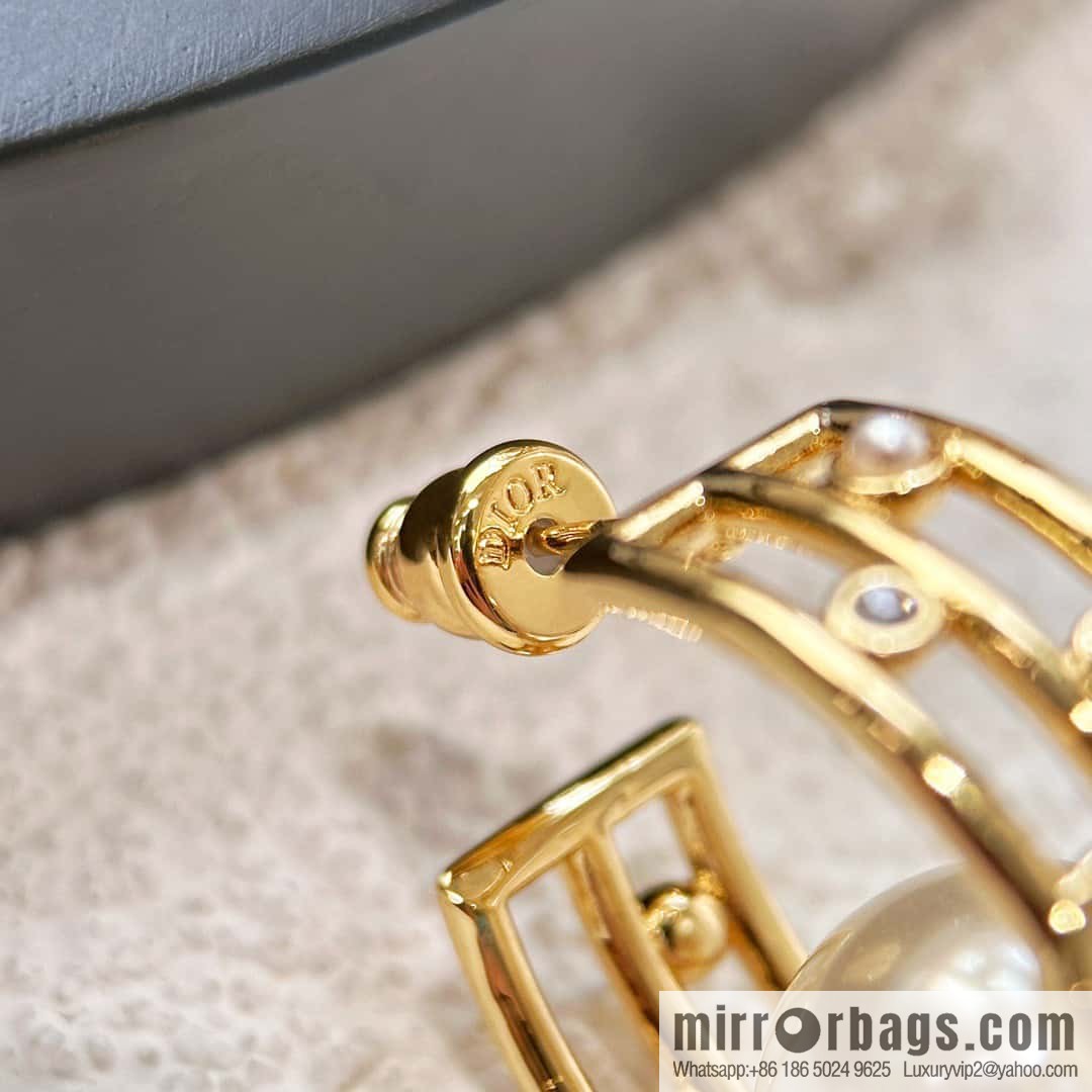 New ☑️ Dior Semicircular Pearl Earrings Earrings