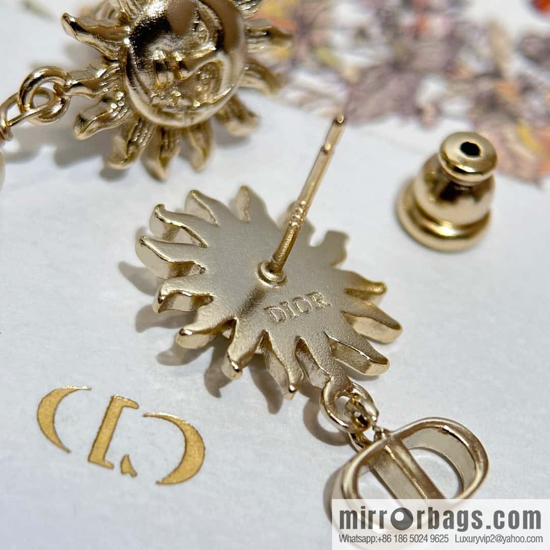 New ☑️ Dior No Sun Pearl CD Earrings Earrings