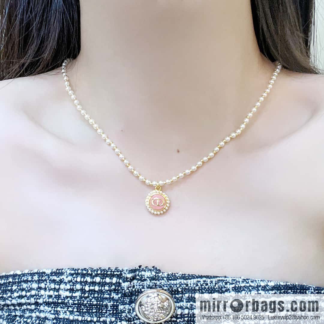 New ☑️ Dior drip CD pearl necklace
