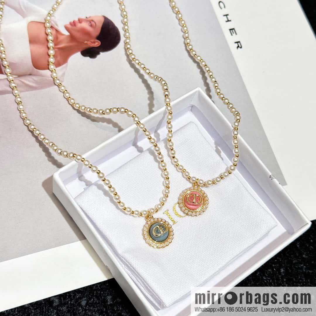 New ☑️ Dior drip CD pearl necklace