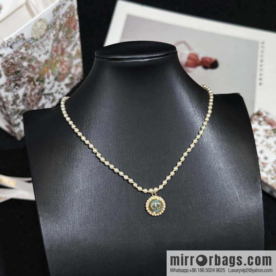 New ☑️ Dior drip CD pearl necklace