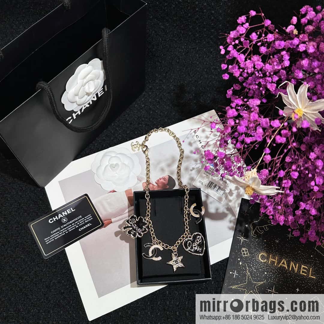 ❗️New ❗️☀️ New ☑️ Chanel Double C Four Leaf Clover Peach Heart Pentagram Oil Drip Necklace ☀️
