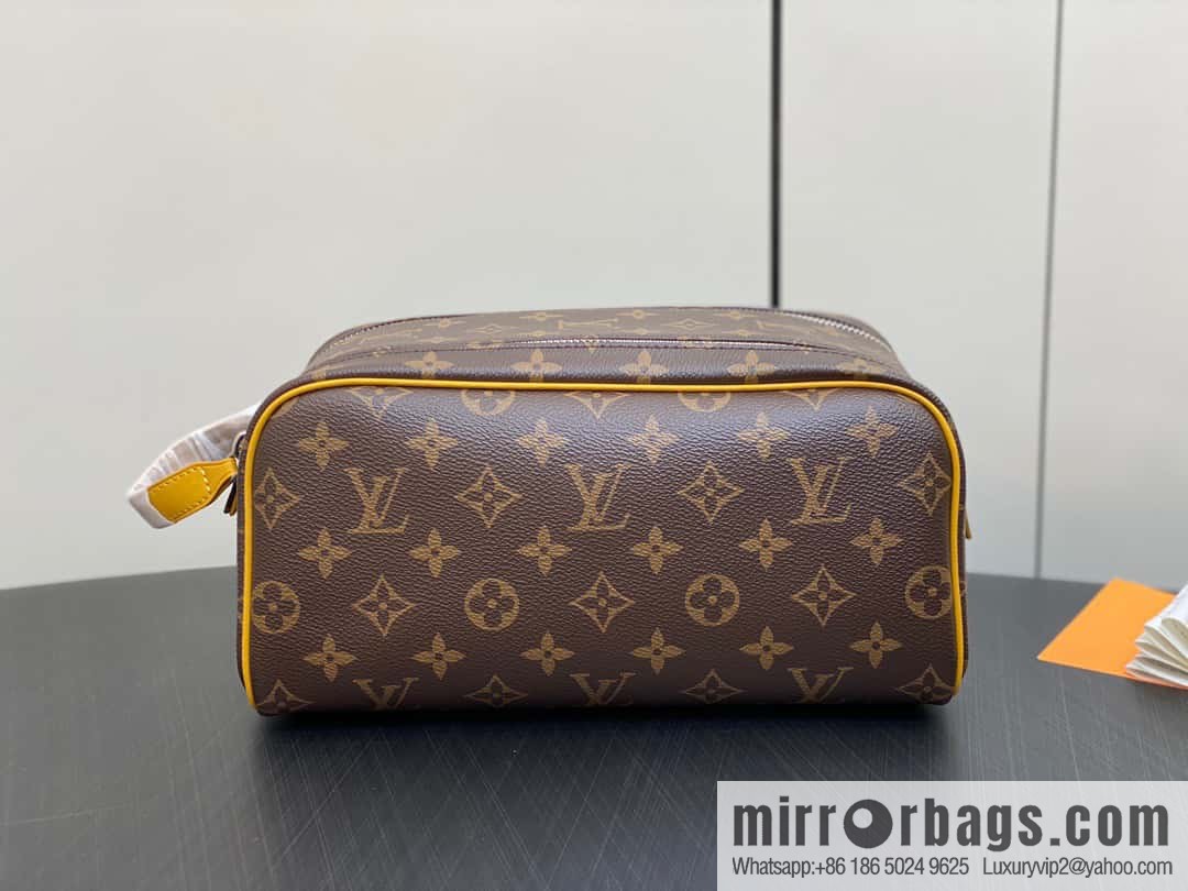 [Boutique‑grade] M46764 monogram yellow M44494 pouch toilet bag series DOPP toilet bag