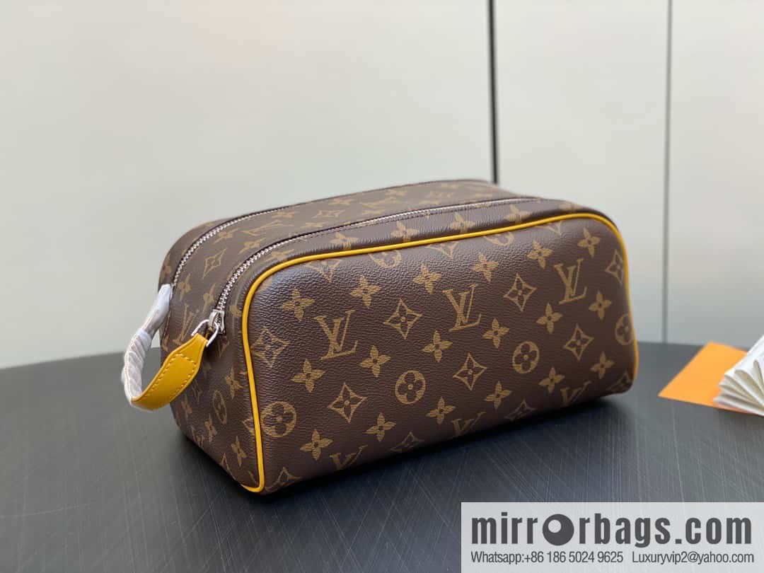 [Boutique‑grade] M46764 monogram yellow M44494 pouch toilet bag series DOPP toilet bag