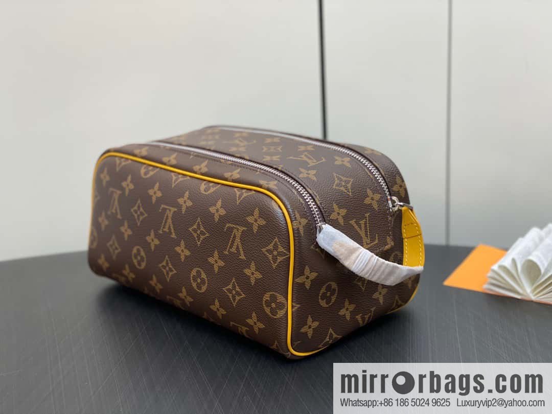 [Boutique‑grade] M46764 monogram yellow M44494 pouch toilet bag series DOPP toilet bag