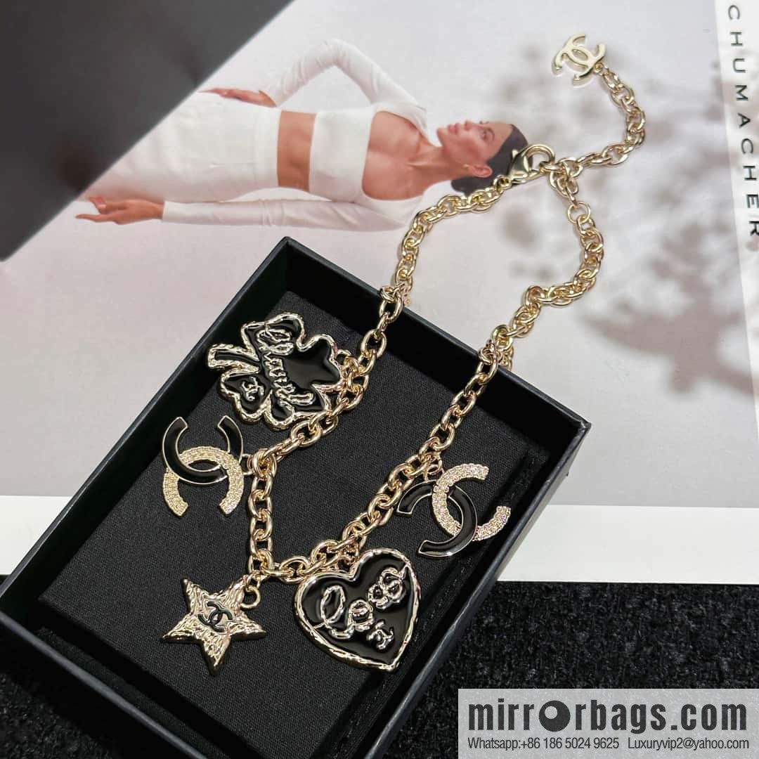 ❗️New ❗️☀️ New ☑️ Chanel Double C Four Leaf Clover Peach Heart Pentagram Oil Drip Necklace ☀️