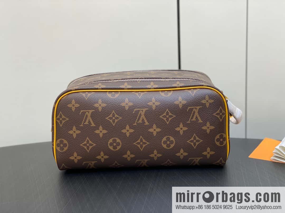 [Boutique‑grade] M46764 monogram yellow M44494 pouch toilet bag series DOPP toilet bag
