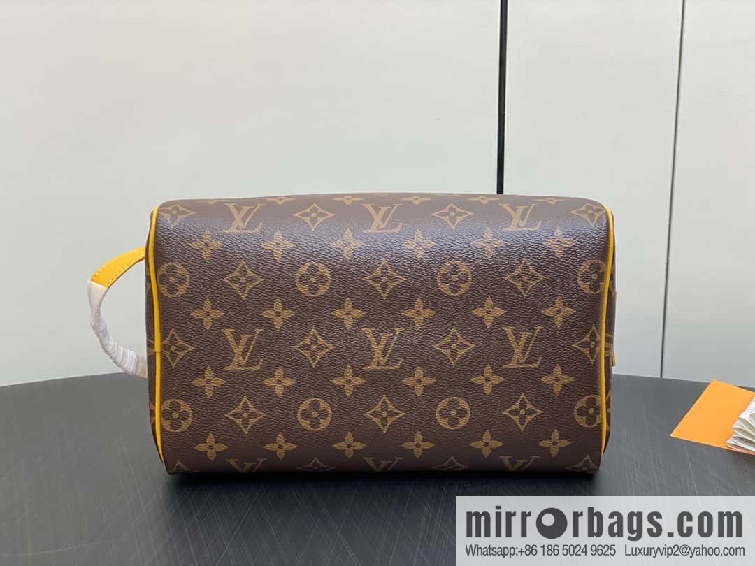 [Boutique‑grade] M46764 monogram yellow M44494 pouch toilet bag series DOPP toilet bag