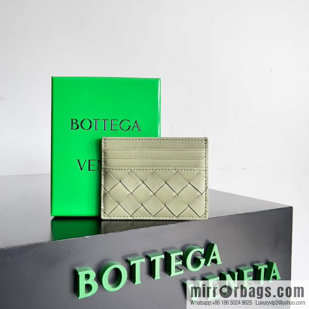 BV new braided card holder model 731956 BV braided card holder model number: 743209 Dongshi green