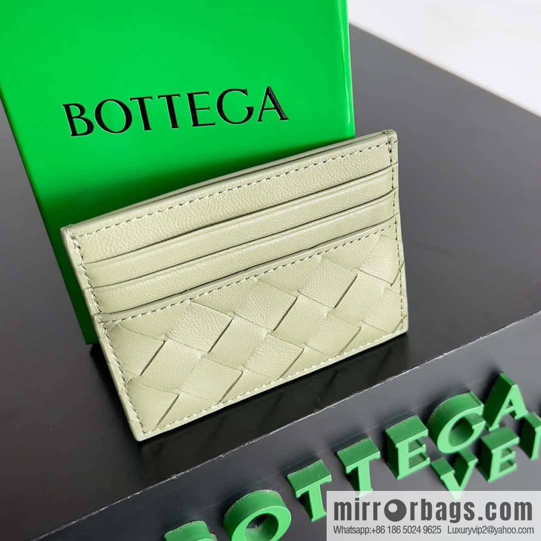 BV new braided card holder model 731956 BV braided card holder model number: 743209 Dongshi green