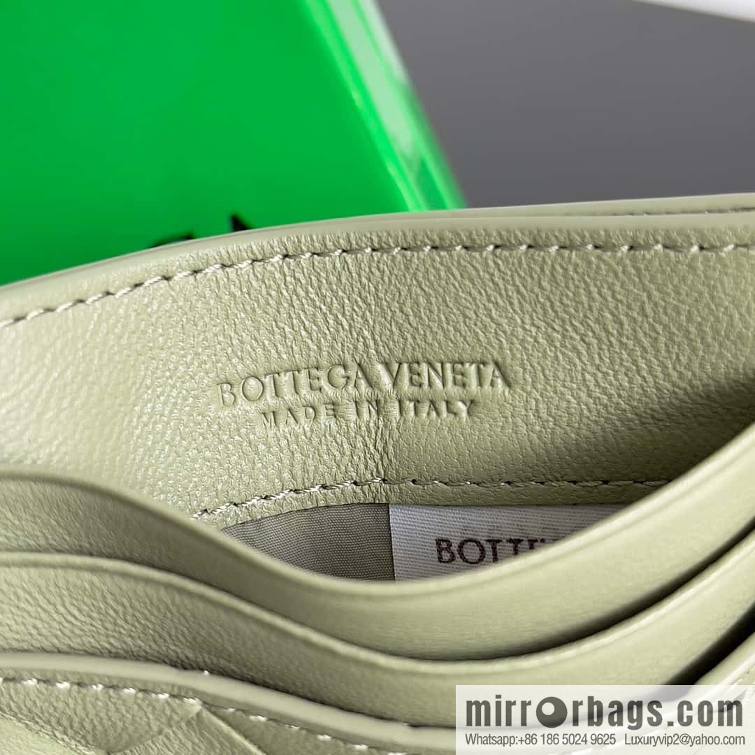 BV new braided card holder model 731956 BV braided card holder model number: 743209 Dongshi green