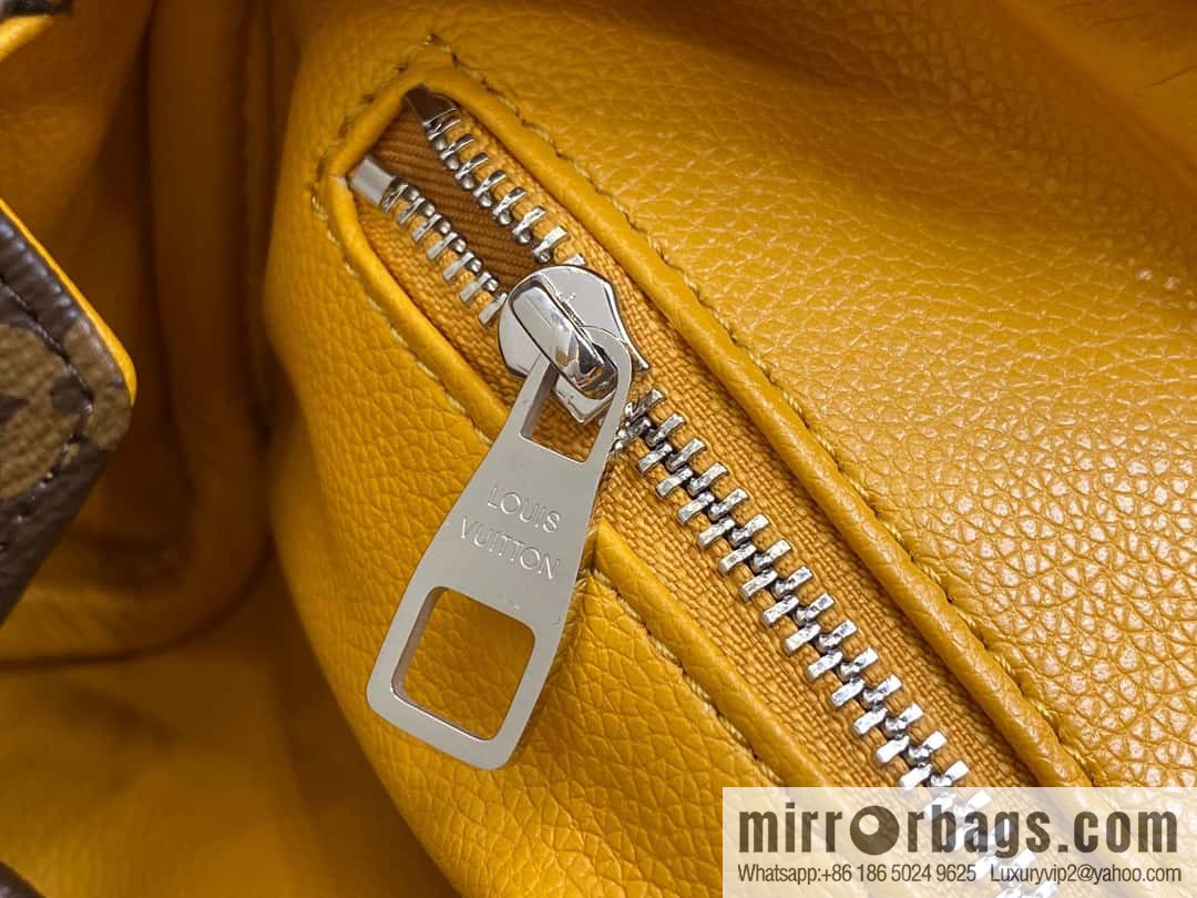 [Boutique‑grade] M46764 monogram yellow M44494 pouch toilet bag series DOPP toilet bag