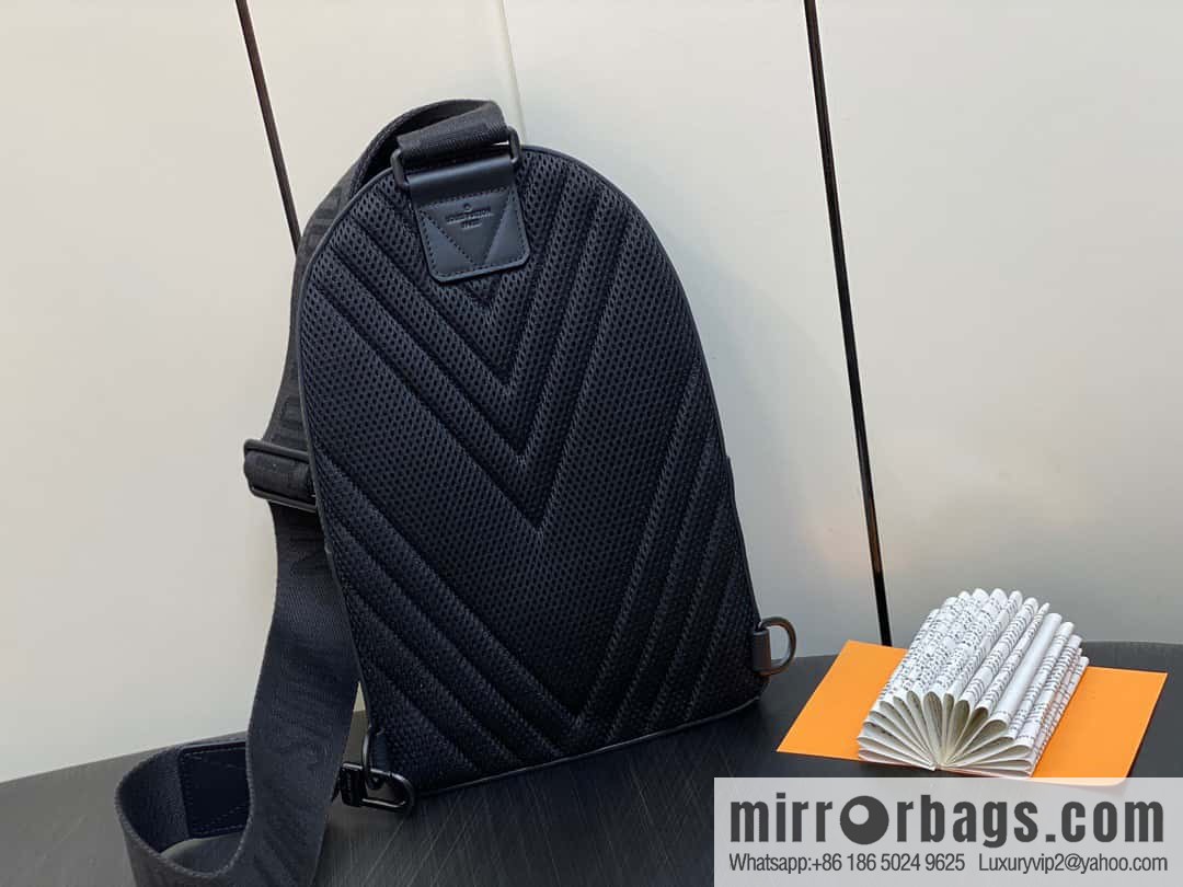 [Boutique‑grade] M23736 black full leather breast bag series Pilot slingback handbag, pilot sling bag