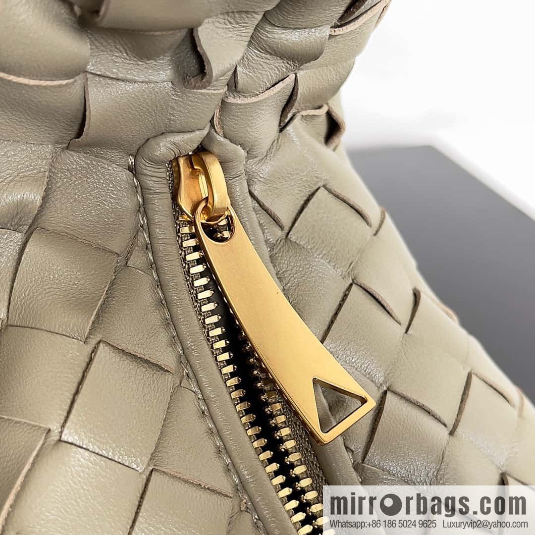 Bv2022 new Mini Jodie braided knotted round hobo bag, model: 651876 taupe