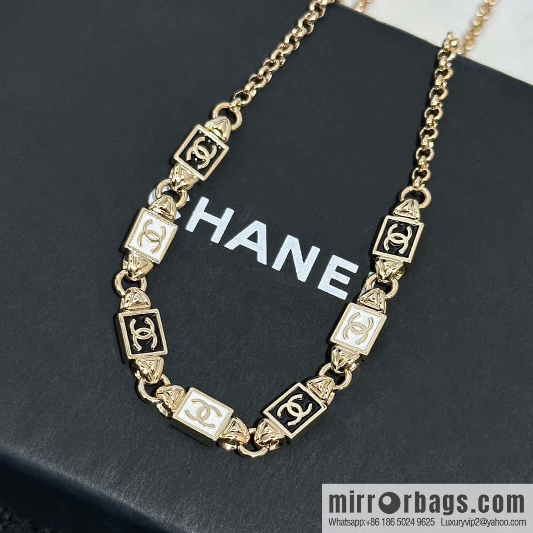 ❗️New ❗️☀️ New ☑️ Chanel Double C Black and White Enamel Square Necklace ☀️