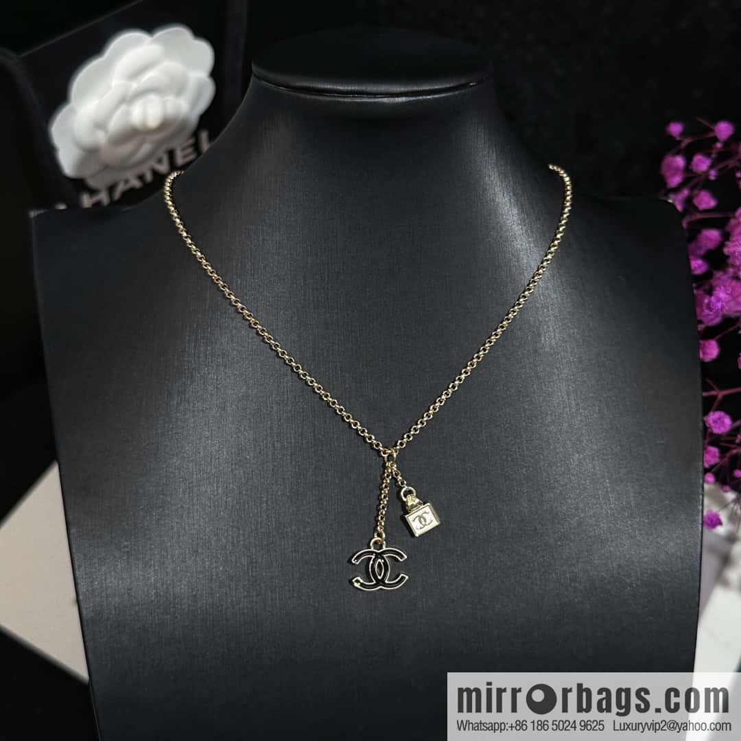 ❗️New ❗️☀️ New ☑️ Chanel Double C Tassel Square Oil Drop Necklace ☀️