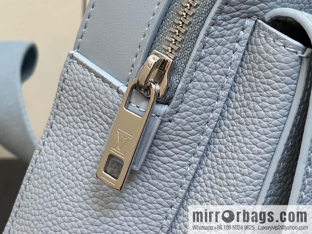 [Boutique‑grade] M23765 blue, full leather breast bag shoulder bag series, autumn and winter new PILOT shoulder bag