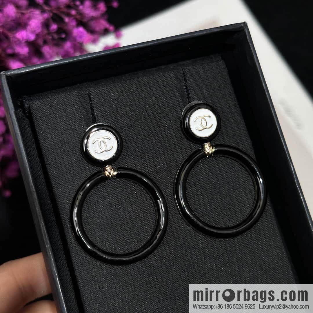 ❗️New ❗️☀️ new ☑️ chanel c2 double c black ring stud earrings ☀️