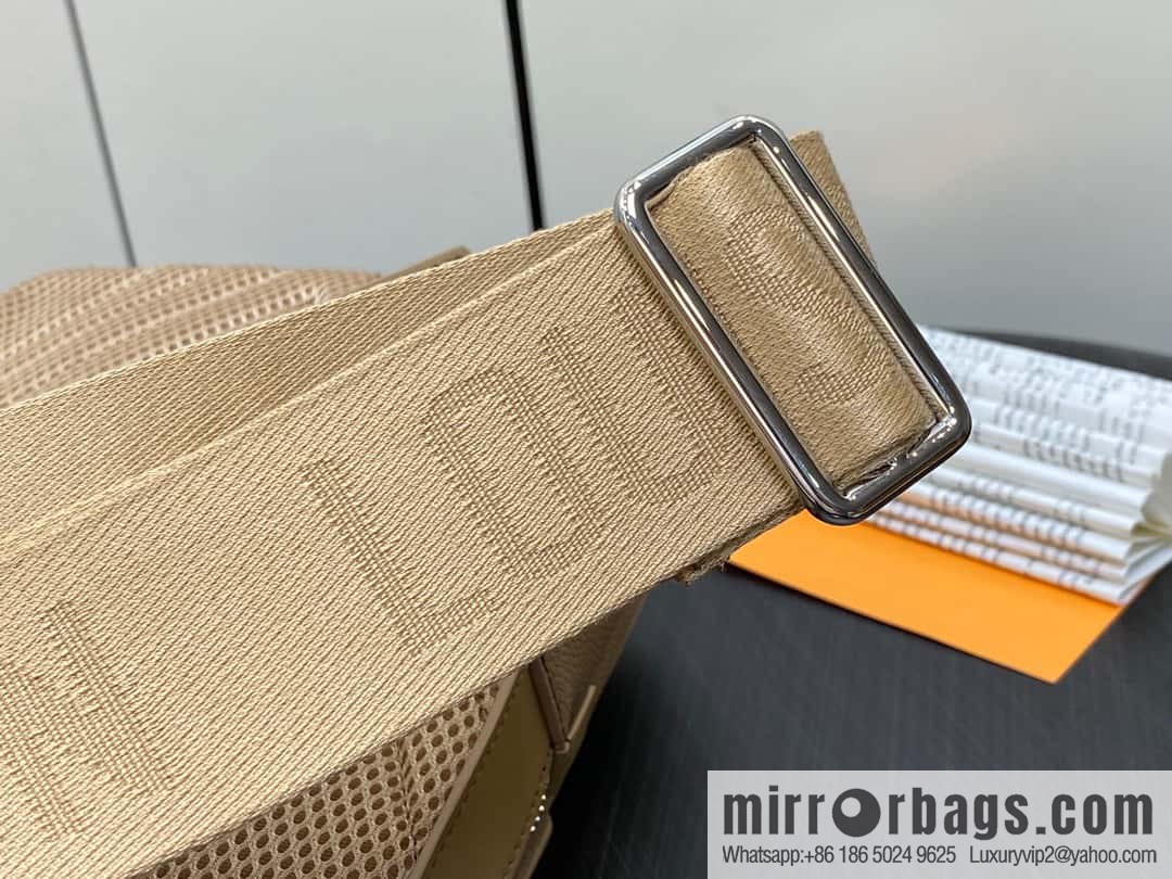 [Boutique‑grade] M23765 blue, full leather breast bag shoulder bag series, autumn and winter new PILOT shoulder bag
