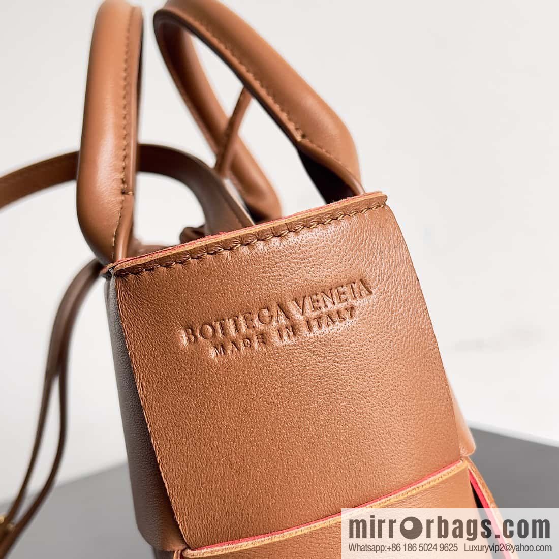 BV super mini tote bag 20cm light brown and red, model number: 729029.