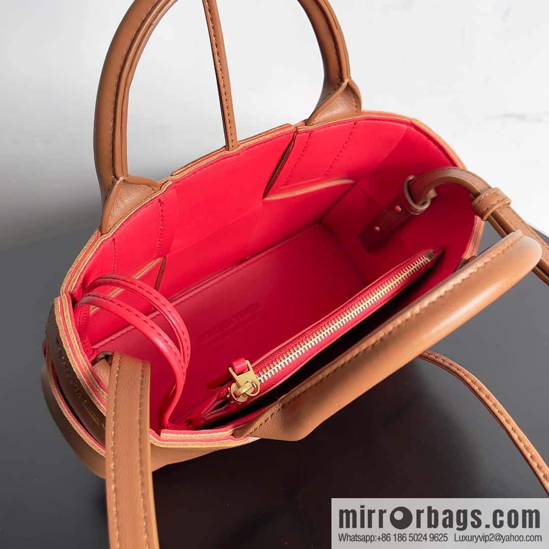 BV super mini tote bag 20cm light brown and red, model number: 729029.
