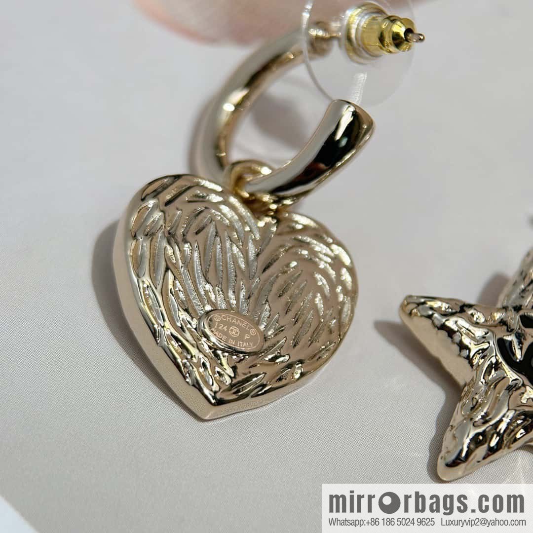 ❗️New ❗️☀️ new ☑️ Chanel c2 double c is not right, star peach heart earrings ☀️