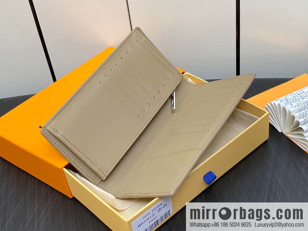 [Boutique‑grade] M81812 apricot, full leather suit wallet series Brazza Aer wallet m81810 69980 apricot, new LV Aerogram Brazza wallet