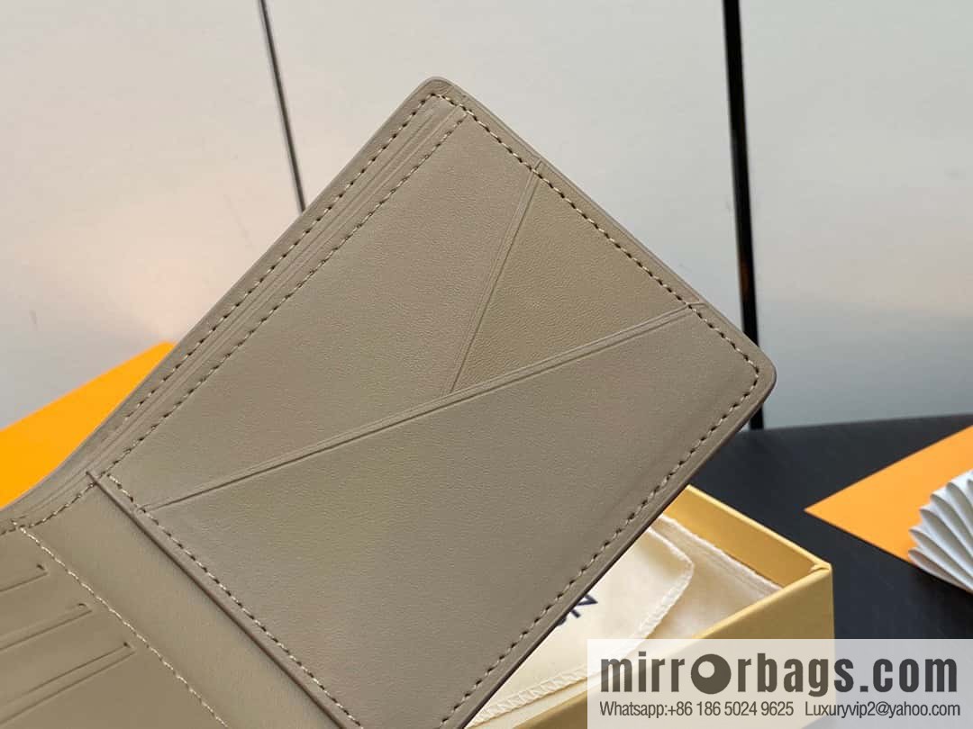 [Boutique‑grade] M81822 apricot, full leather suit wallet series MULTIPLE Aer wallet m81822 69829 apricot LV Aerogram Multiple wallet