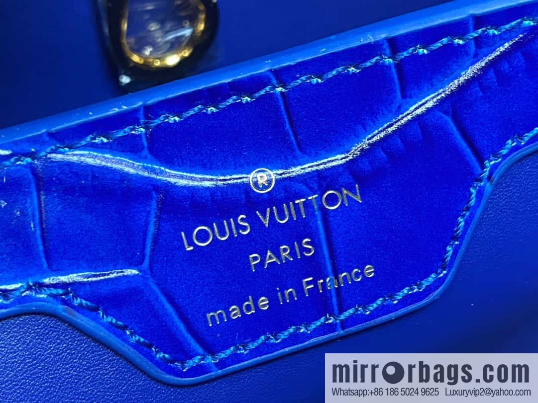 [Boutique‑grade] M48865 blue, crocodile pattern full leather cap that English series Capucines mini handbag