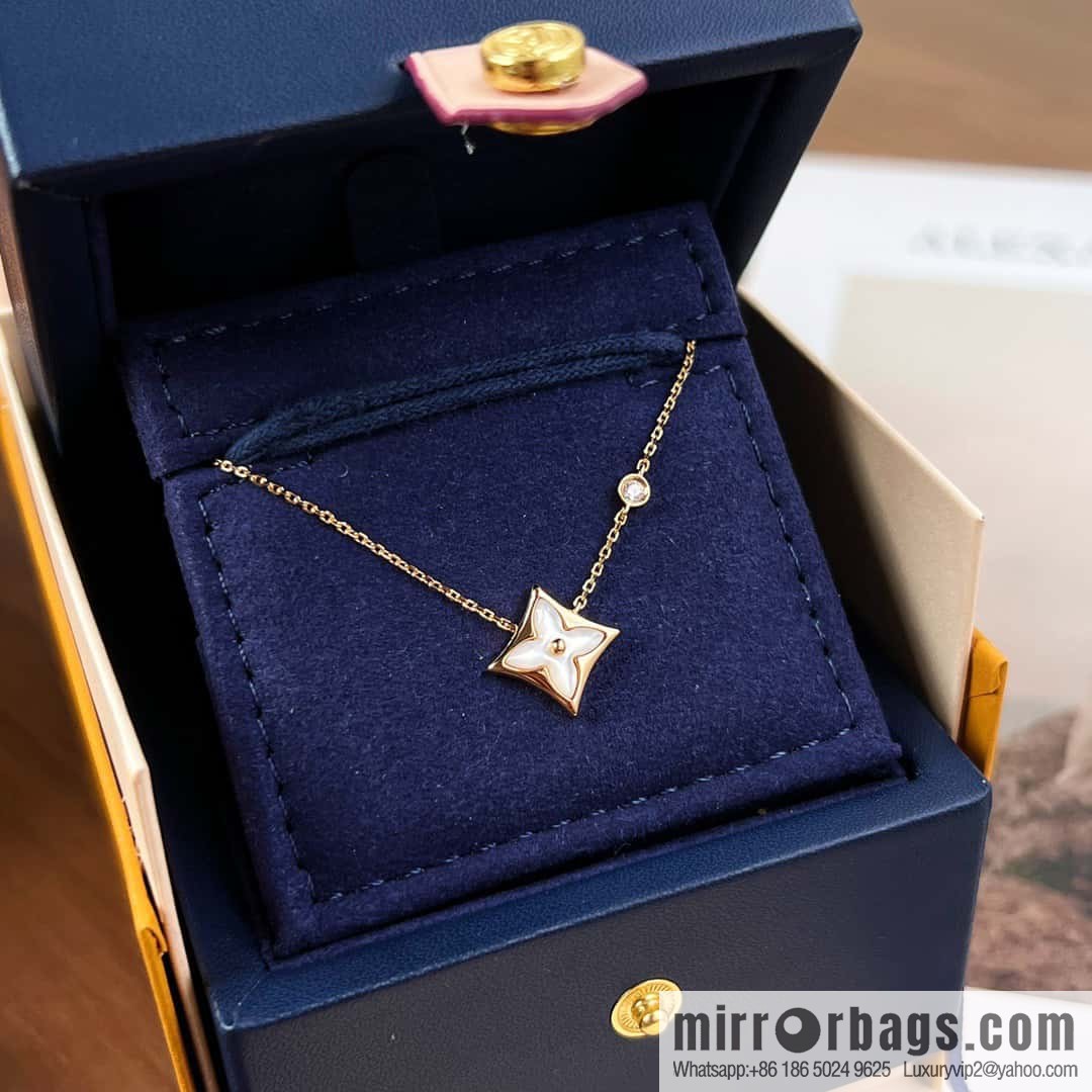 ☀Louis Vuitton Louis Vuitton LV diamond fritillary necklace ☀