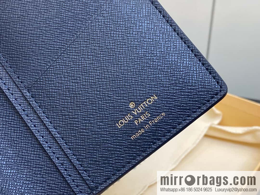 [Boutique‑grade] M82826 blue, flame suit clip, long wallet series brazza suit clip