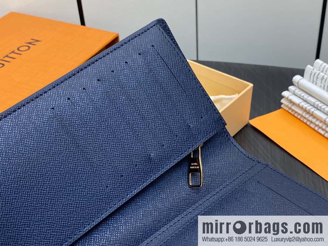 [Boutique‑grade] M82826 blue, flame suit clip, long wallet series brazza suit clip