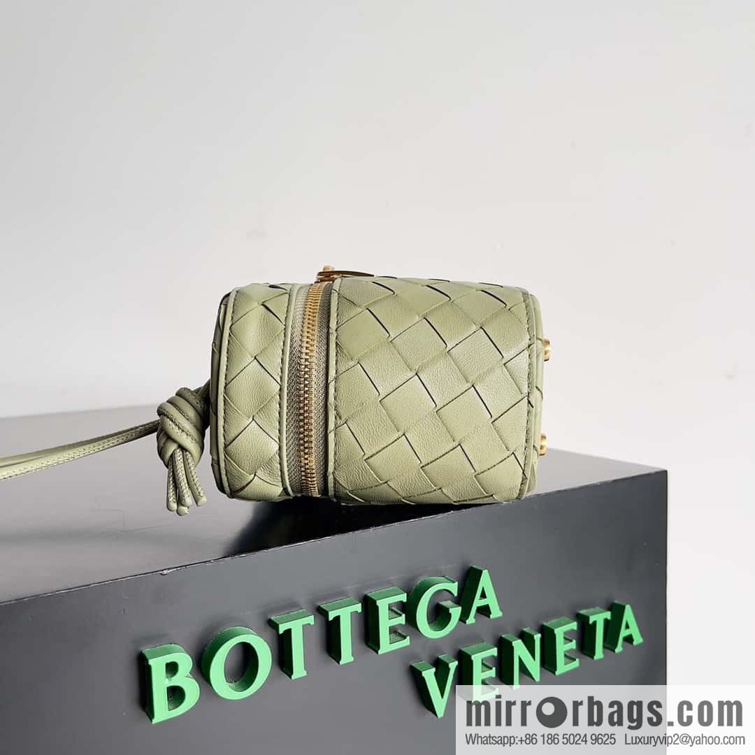 2023 new BV small box Bottega Veneta woven mini pouch model; 743551 small box bag, travertine green