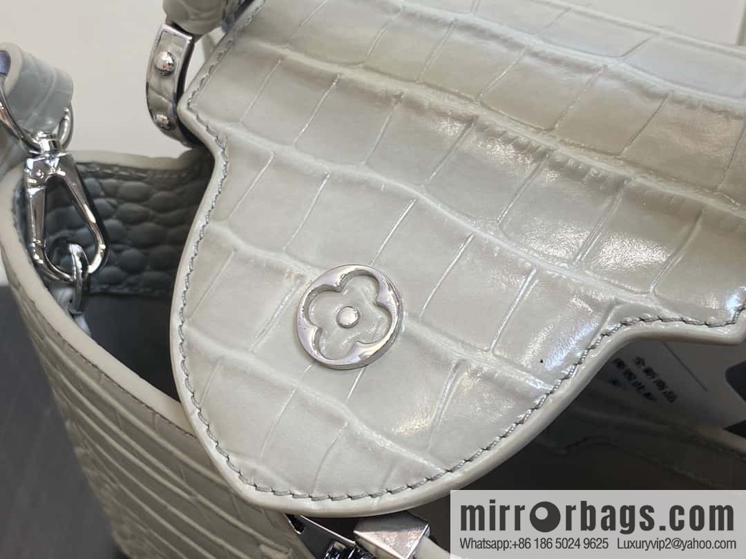 [Boutique‑grade] M48865 gray, crocodile pattern full leather cap that English series Capucines BB handbag