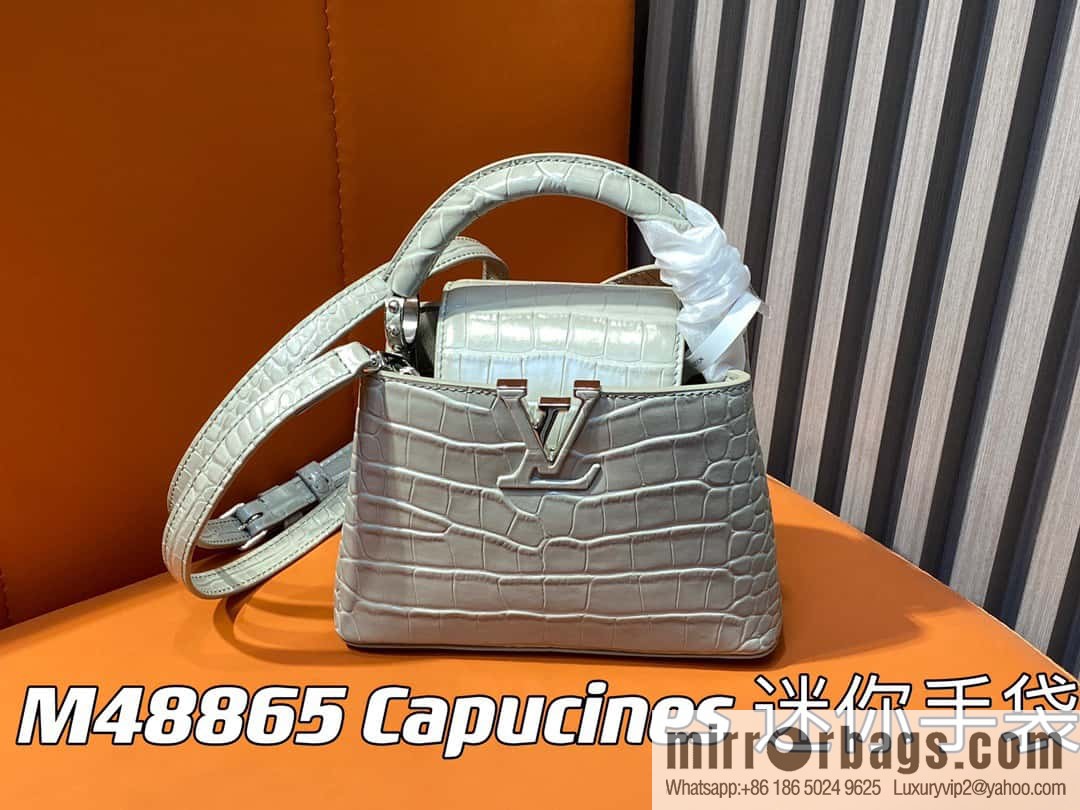 [Boutique‑grade] M48865 gray, crocodile pattern full leather cap that English series Capucines mini handbag