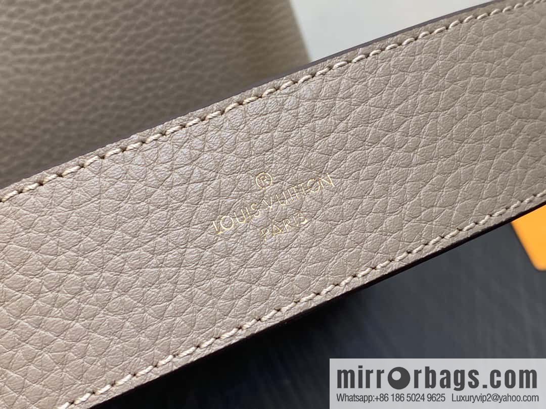 [Boutique‑grade] M24567 khaki flower crown, full leather cap that English series Capucines small handbag