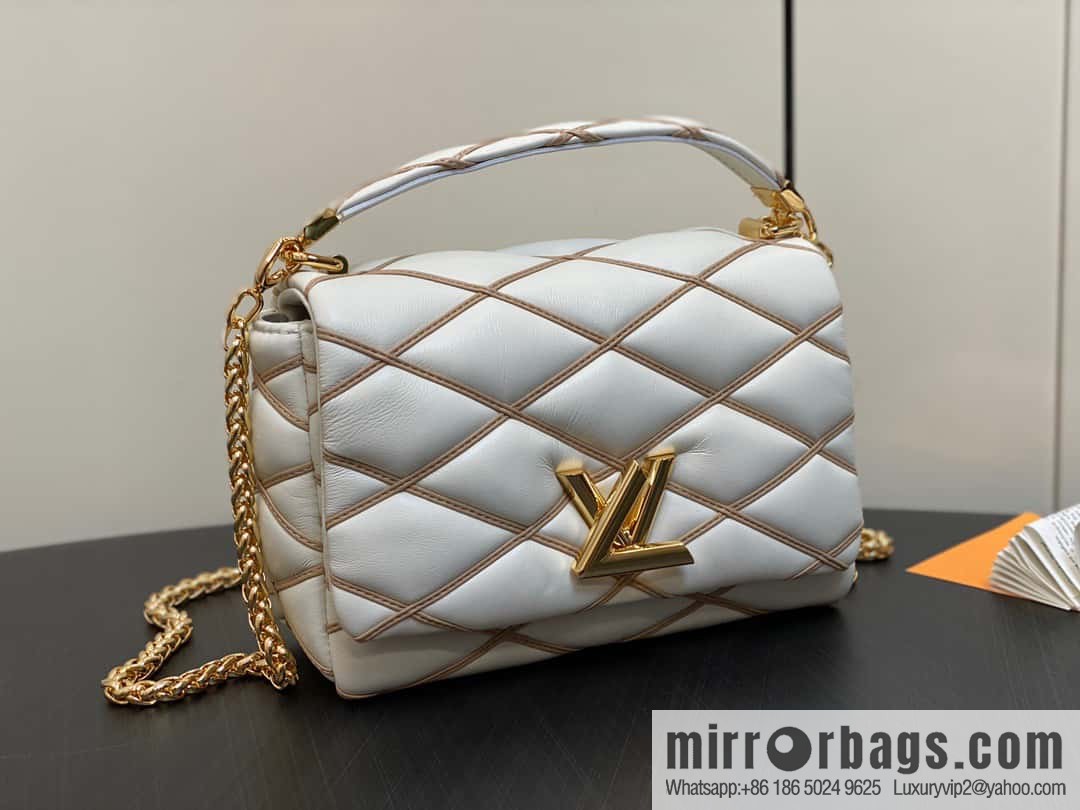 [Boutique‑grade] M22891 meters white, full leather rhombus chain bag series GO-14 Teist medium handbag M22890