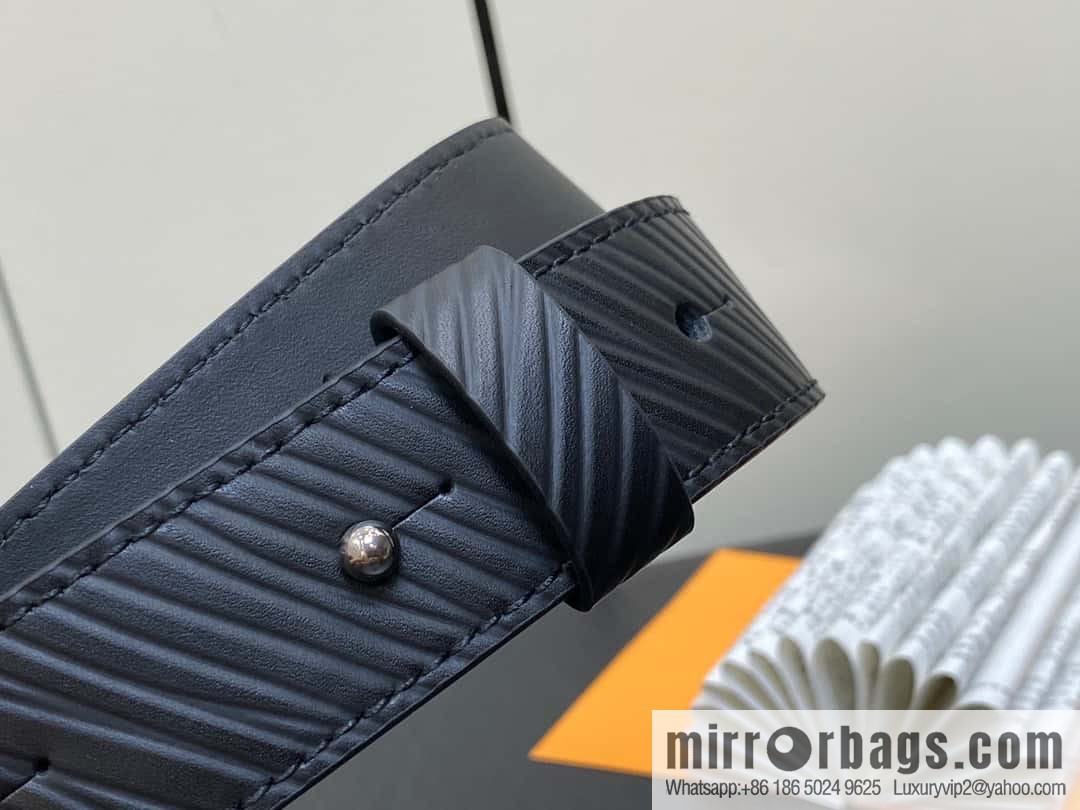 [Premium‑quality] M23837 black full leather epi mini men's bag, tip bag micro steamer handbag