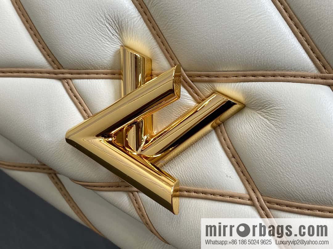 [Boutique‑grade] M22891 meters white, full leather rhombus chain bag series GO-14 Teist medium handbag M22890
