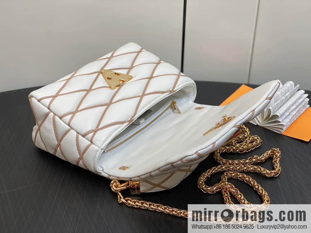 [Boutique‑grade] M22891 meters white, full leather rhombus chain bag series GO-14 Teist medium handbag M22890